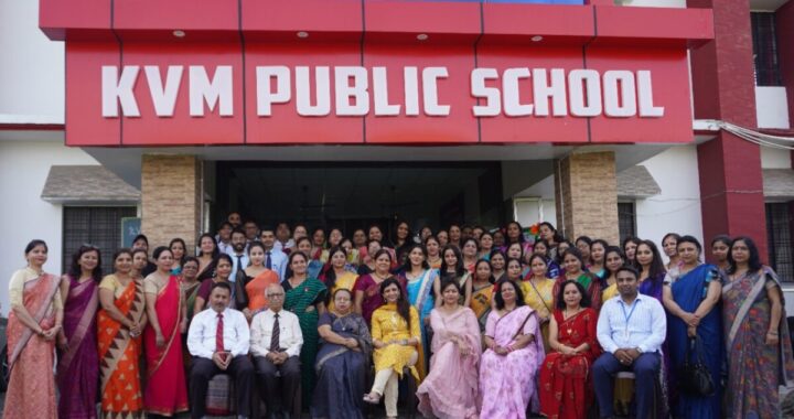हल्द्वानी-(School News) KVM स्कूल लामाचौड़ में क्लासरूम मैनेजमेंट को लेकर हुई कार्यशाला, टीचर्स ने सीखे गुर