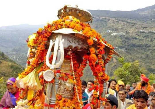 रुद्रप्रयाग-(बड़ी खबर) श्री केदारनाथ की चल विग्रह डोली श्री ओंकारेश्वर मंदिर ऊखीमठ से केदारनाथ धाम के लिए प्रस्थान करने का ये है कार्यक्रम