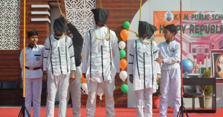 हल्द्वानी -(School News) KVM स्कूल लामाचौड़ में ‘भगत सिंह’ पर नाटक देख लोग हुवे भाव विभोर