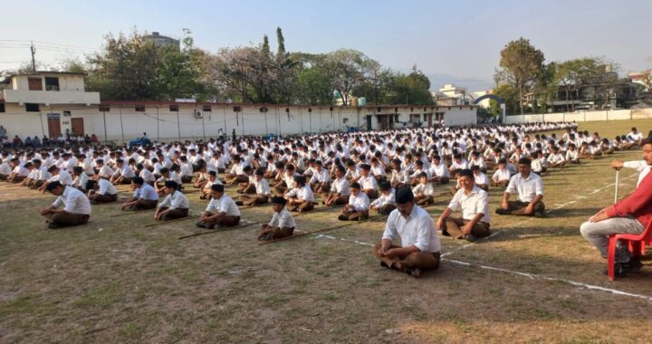 हल्द्वानी :(बड़ी खबर) वर्ष प्रतिपदा पर राष्ट्रीय स्वयंसेवक संघ ने निकाला पथ संचलन