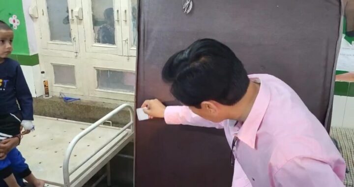 हल्द्वानी में एक फोन पर दरबार से उठ गए कमिश्नर रावत, पहुंचे बेस अस्पताल
