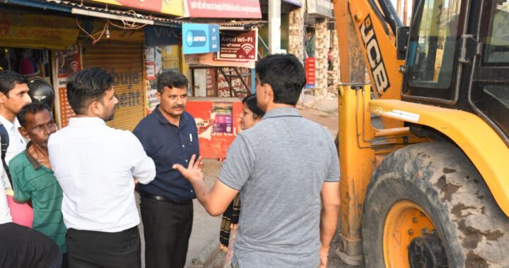 हल्द्वानी :(बड़ी खबर)  ADM ने SDM और नगर आयुक्त के साथ की बुलडोजर की कार्यवाही