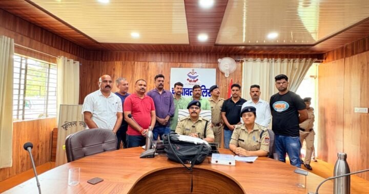 उत्तराखंड:(बड़ी खबर) 22 साल की ईशा 10 करोड़ 23 लाख की ड्रग्स के साथ गिरफ्तार, सबसे बड़ी कार्यवाही