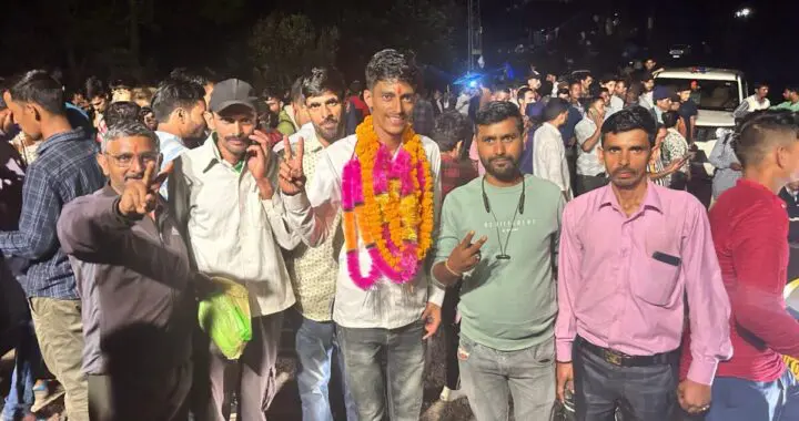 ओखलकांडा – 24 साल की उम्र में बना ग्राम प्रधान, डूंगरी के दीपक भट्ट ने रचा इतिहास