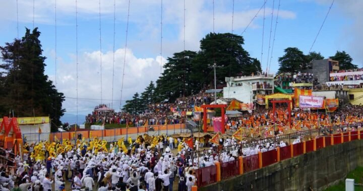 उत्तराखंड: ऐतिहासिक बग्वाल मेले में आस्था, परंपरा और उत्साह का अद्भुत संगम