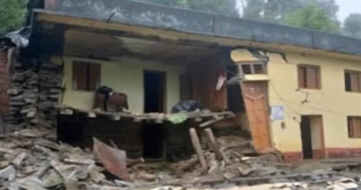 बागेश्वर: बारिश ने मचाई तबाही, मकान क्षतिग्रस्त, दो महिलाओं की मौत, तीन पुरुष लापता
