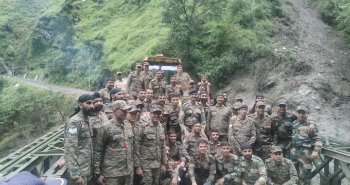 उत्तराखंड: दिन रात मेहनत कर जवानों ने वैली ब्रिज बना डाला, लिमच्यागाड में बना वैली ब्रिज – सोनगाड तक सड़क संपर्क बहाल