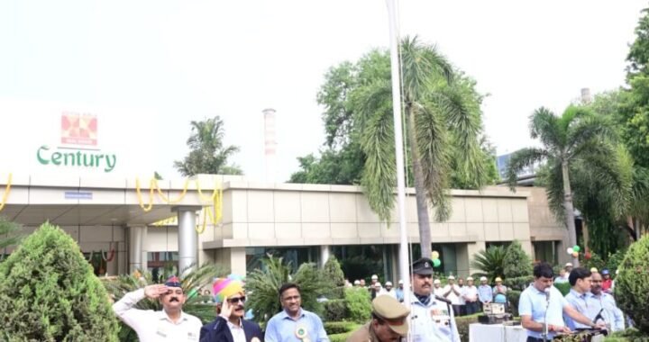 लालकुआं : सेंचुरी मिल परिसर में हर्षोल्लास एवं धूमधाम के साथ मनाई गई स्वतंत्रता दिवस की 79 वीं वर्षगांठ