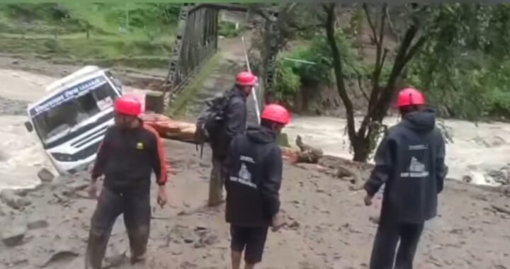 उत्तराखंड : यहां बारिश और भूस्खलन से 8 लोग लापता, एक महिला की मौत