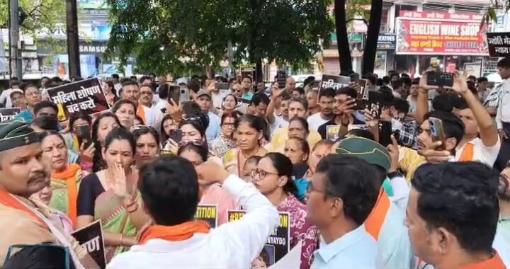 हल्द्वानी : नन्ही परी हत्याकांड आरोपी के बरी होने पर हल्द्वानी में उबाल, सड़कों पर उतरे लोग