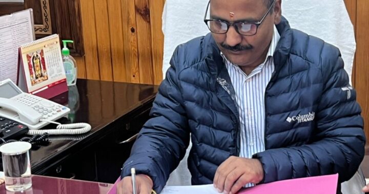नैनीताल: जिलाधिकारी ललित मोहन रयाल ने संभाला कार्यभार, बताई अपनी प्राथमिकताएं
