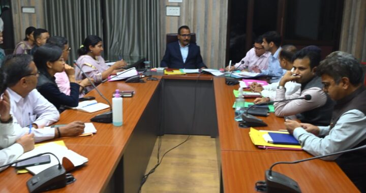 हल्द्वानी :(बड़ी खबर) DM रयाल के निर्देश, खनन न्यास निधि की प्राथमिकता प्रभावित क्षेत्र, श्रमिकों और उनके बच्चों के हित में हो