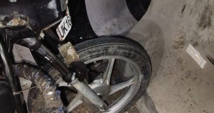 उत्तराखंड: यहां डिवाइडर से टकरा गया BYKE सवार