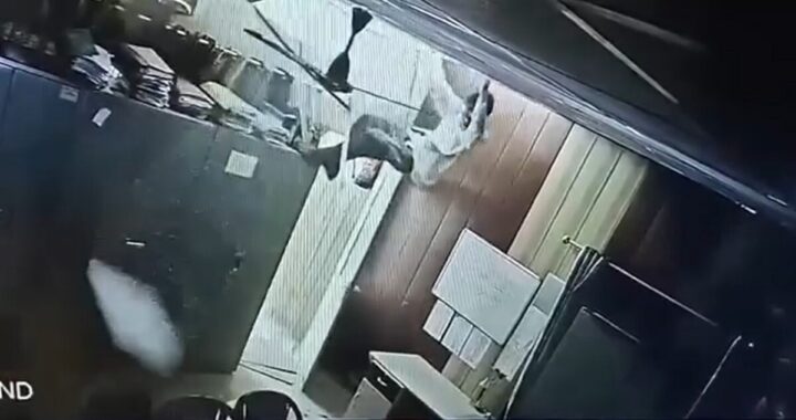 उत्तराखंड: यहाँ नगर निगम में छत तोड़कर घुसा चोर