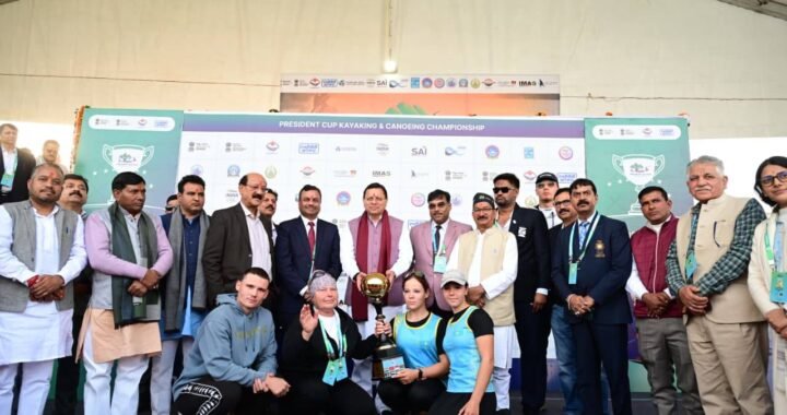 मुख्यमंत्री धामी ने टिहरी झील में अंतरराष्ट्रीय वॉटर स्पोर्ट्स कप-2025 का किया भव्य समापन
