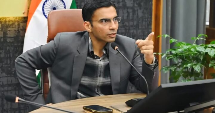 देहरादून :(बड़ी खबर) यहां सीएससी सेंटर पर जिला प्रशासन ने जड़ा ताला, निरीक्षण में मिली गंभीर अनियमितताएं