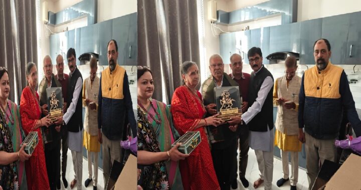 पीएम मोदी की बहन बसंती बेन और बहनोई हंसमुखलाल उत्तराखंड प्रवास के बाद लौटे