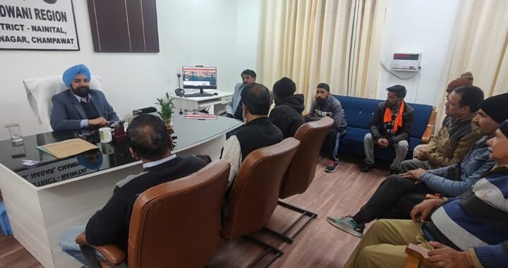 हल्द्वानी:(बड़ी खबर) RTO गुरुदेव ने आटो व ई रिक्शा वाहनो के पदाधिकारियों के साथ बैठक कर दिये निर्देश