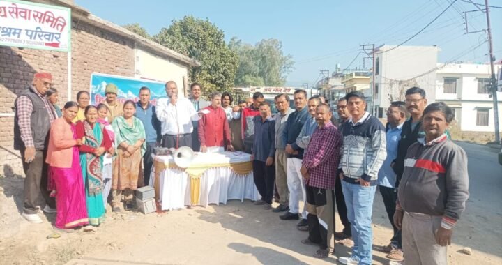 हल्द्वानी : चौपुला–कठघरिया सड़क की बदहाली के खिलाफ जनसंपर्क अभियान