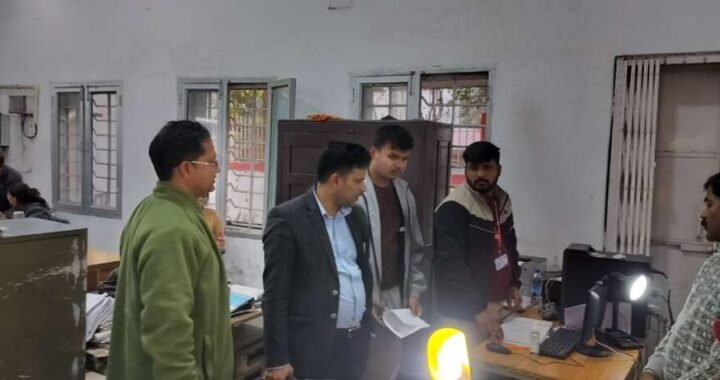 हल्द्वानी : डीएम के निर्देश पर एसडीएम ने आधार केद्रों का निरीक्षण कर दिए यह निर्देश