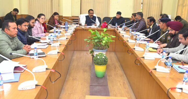 हल्द्वानी :(बड़ी खबर) DM के निर्देश, उद्यमियों की समस्याओं के निस्तारण में ध्यान दे DIC