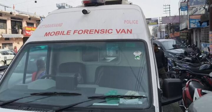 हल्द्वानी :(बड़ी खबर) जांच में जुटी पुलिस, दीवार तोड़ कर ज्वेलरी शॉप में घुसे थे चोर