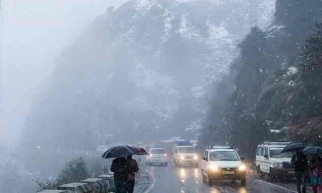 उत्तराखंड में मौसम बदलेगा करवट, पहाड़ों में बर्फबारी तो मैदानों में कोहरा..