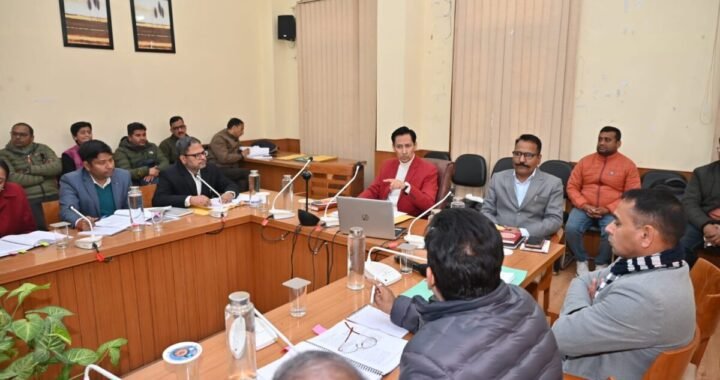 हल्द्वानी :(बड़ी खबर) प्राधिकरण की बैठक में कमिश्नर ने दिए निर्देश, जमीन चिन्हित कर गरीबों के लिए बनाए हाउसिंग प्रोजेक्ट