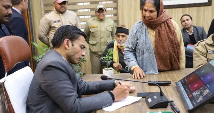 देहरादून :दिव्यांग बेटी का आरटीई के तहत दाखिला न देने पर निजी स्कूल के प्रबन्धक तलब, CEO व DEO से मांगी एक्शन टैकन रिपोर्ट