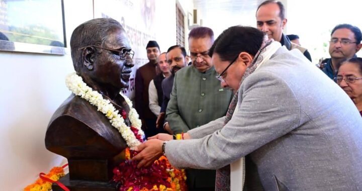 उत्तराखंड: मुख्यमंत्री धामी ने हरबंस कपूर को याद कर दी भावभीनी श्रद्धांजलि