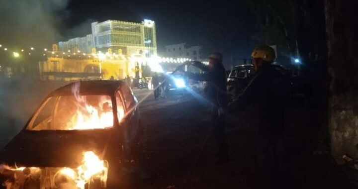 उत्तराखंड: यहां कार बनी आग का गोला, शादी में जा रहा था परिवार