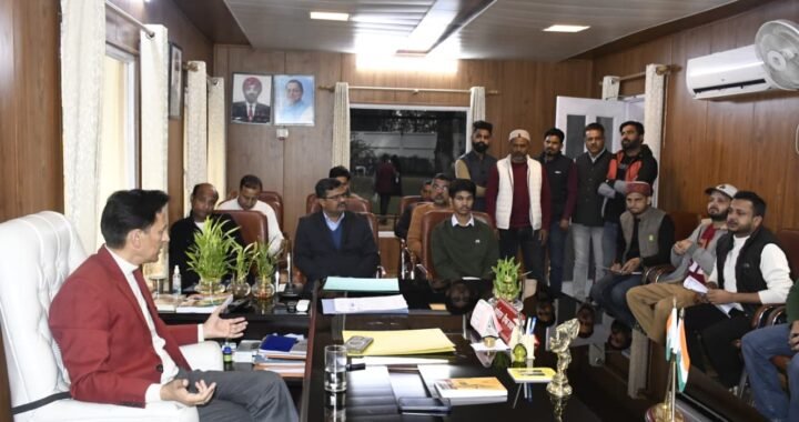 हल्द्वानी :(बड़ी खबर) कमिश्नर दरबार में भूमि विवाद, धोखाधड़ी से धनराशि हडपने, अवैध निर्माण, पारिवारिक विवाद