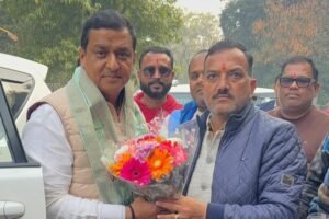 रामनगर : पीरूमदारा में भी रुकेगी संपर्क क्रांति एक्सप्रेस, भाजपा नेता राकेश नैनवाल ने जताया सांसद का आभार