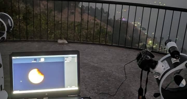 नैनीताल : एरीज – चंद्र ग्रहण की लाइव स्ट्रीमिंग में दिखा दुर्लभ नज़ारा