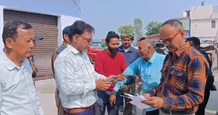 हल्द्वानी : लालकुआं गौला गेट पर संयुक्त टीम की बड़ी कार्रवाई, ओवरलोडिंग पर शिकंजा