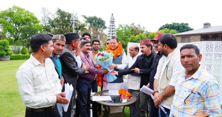 मुख्यमंत्री धामी से भेंट कर क्षेत्रीय नेताओं ने नई मोटर मार्ग की मंजूरी पर किया धन्यवाद