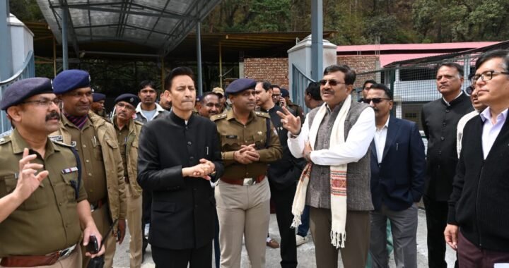 नैनीताल : (बड़ी खबर) मुख्य सचिव ने देखे निर्माण कार्य, दिए ये निर्देश
