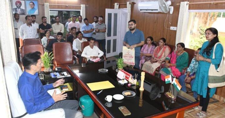 उत्तराखंड: जनता की शिकायतों पर सख्त आयुक्त, तुरंत कार्रवाई के दिए निर्देश