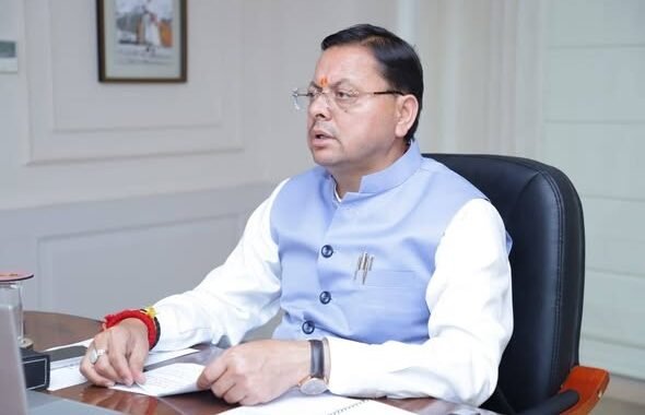 सीएम धामी के जीरो टॉलरेंस का असर: 1 लाख की रिश्वत लेते अफसर रंगे हाथ पकड़ा गया