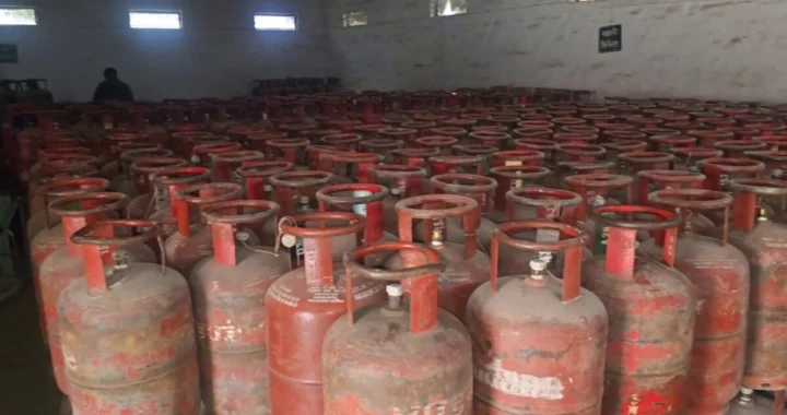 देहरादून :(बड़ी खबर) सिलेंडर 192 रुपये सस्ता