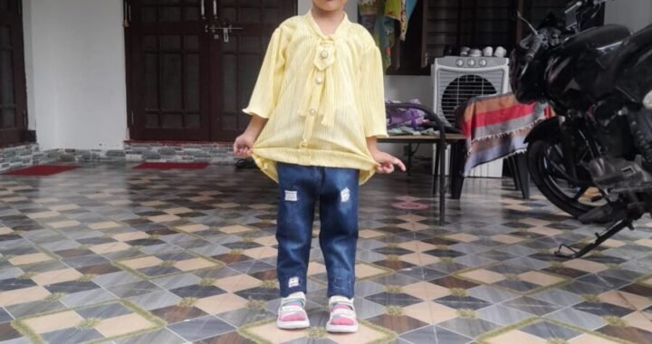 कालाढूंगी: कालाढूंगी में घर के आंगन में खेल रही मासूम की लोहे के गेट के नीचे दबकर दर्दनाक मौत