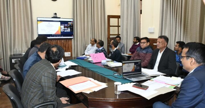 लालकुआं से रामनगर तक योजनाओं पर नजर, CM धामी ने प्रगति तेज करने को कहा