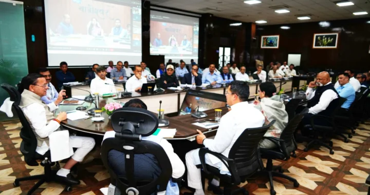 उत्तराखंड: 20 दिन में आदेश नहीं तो कार्रवाई तय! सीएम पुष्कर सिंह धामी का सख्त संदेश