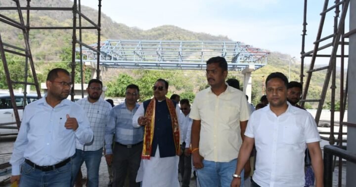 उत्तराखंड: हल्द्वानी-मुक्तेश्वर बस सेवा को सांसद अजय भट्ट ने दिखाई हरी झंडी