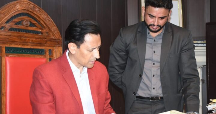 नैनीताल :(बड़ी खबर) तहसील से लेकर SDM कार्यालय तक मिली खामियां ही खामियां, होगी बड़ी कार्रवाई