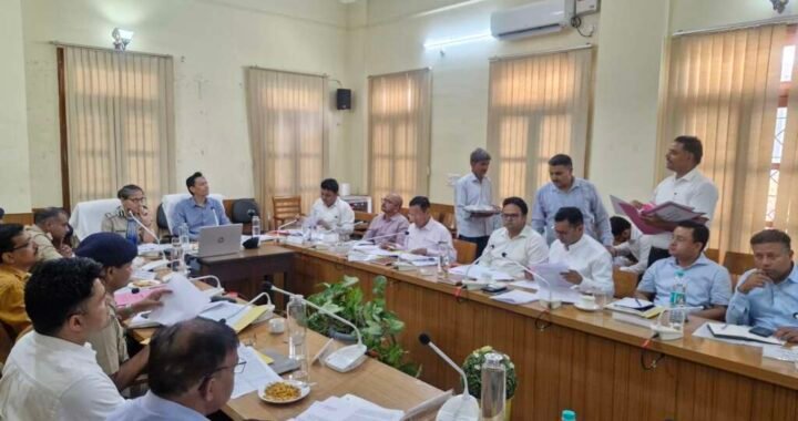 हल्द्वानी (बड़ी खबर) लैंड फ्रॉड कमेटी की बैठक, कमिश्नर और आई जी ने 30 भू माफियाओं पर मुकदमा दर्ज करने के दिए निर्देश