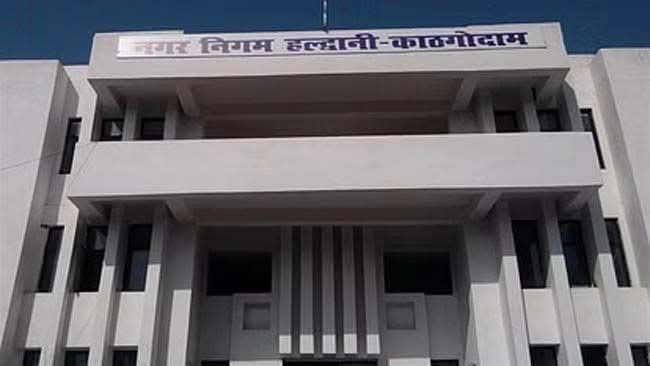 हल्द्वानी :(बड़ी खबर) ज़िला अदालत का आदेश, पार्षद की गई कुर्सी, चुनाव भी नहीं लड़ पाएंगे!