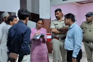 हल्द्वानी :(बड़ी खबर) घटना के बाद जागा प्रशासन, तीन प्रतिष्ठानों पर सीलिंग की कार्रवाई