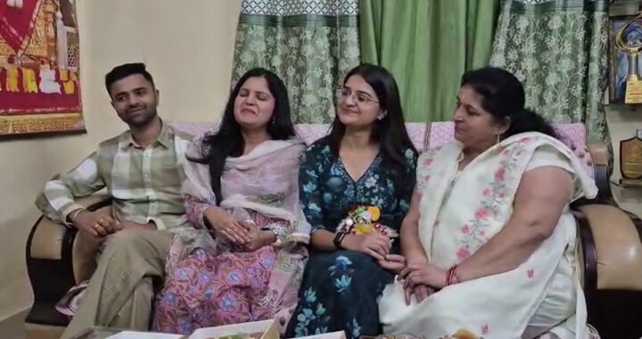 उत्तराखंड: मां के साथ घर-घर पहुंचाती थीं टिफिन, आज बनीं डिप्टी कलेक्टर; PCS में हासिल की 5वीं रैंक