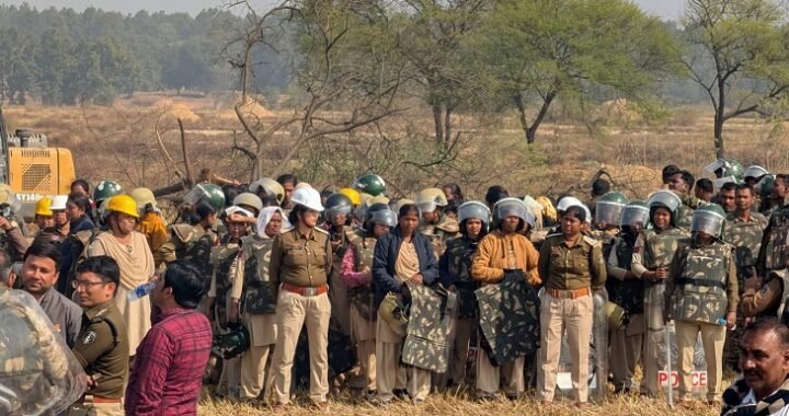 उत्तराखंड: यहां जमीन विवाद ने लिया उग्र रूप, पुलिस-ग्रामीण आमने-सामने